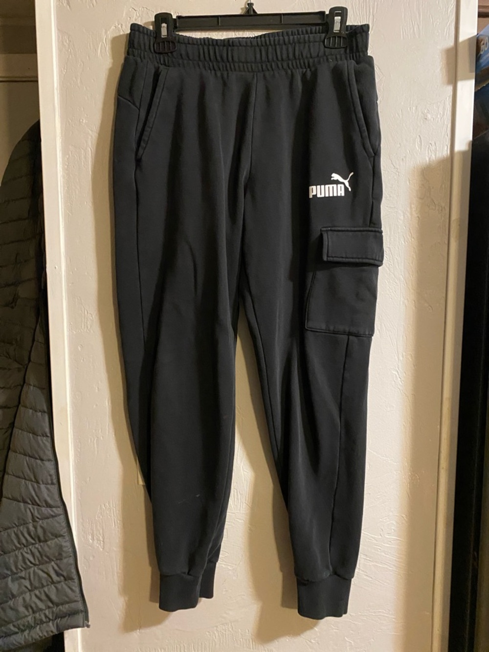 🌸 Puma Black Jogger Cargo Pants with White Logo